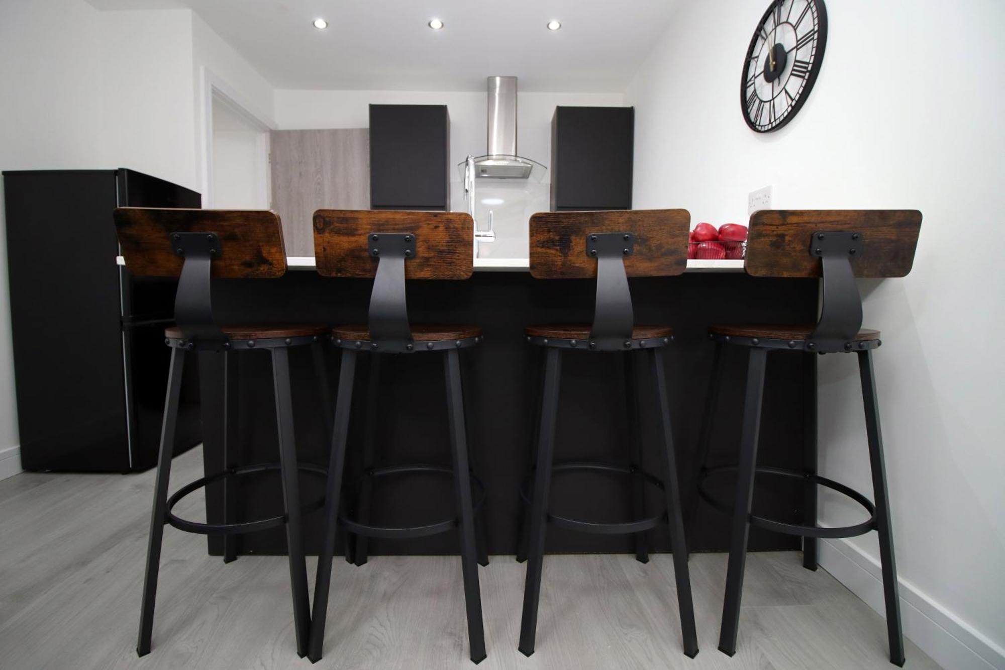 New Cardiff Bloc Exclusive Apartments By Prime Stays - Shops And Parking - Great For Groups And Families מראה חיצוני תמונה